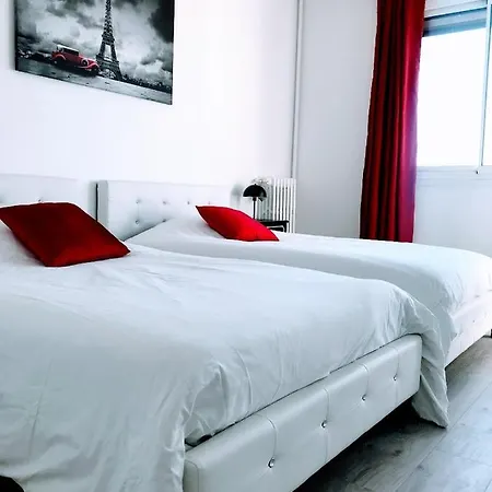Eiffel Tower Penthouse Apartment Paris