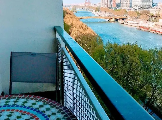 Eiffel Tower Penthouse